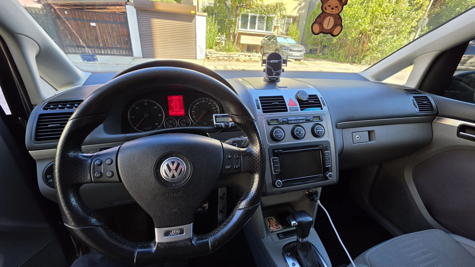 VW Touran 1.9 TDI 105 �.�. R-Line | 2009 �. | 5 �����  | Mobile.bg � ����������� 9