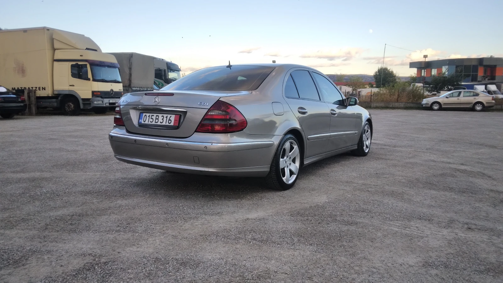 Mercedes-Benz E 320 Mercedes-Benz E-Klasse E 320 CDI Avantgarde | Mobile.bg � ����������� 3