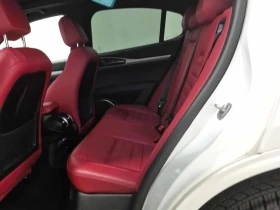 Alfa Romeo Stelvio * Veloce * АВТОКРЕДИТ БЕЗ ПЪРВОНАЧАЛНА ВНОСКА*  | Auto.bg — изображение 13