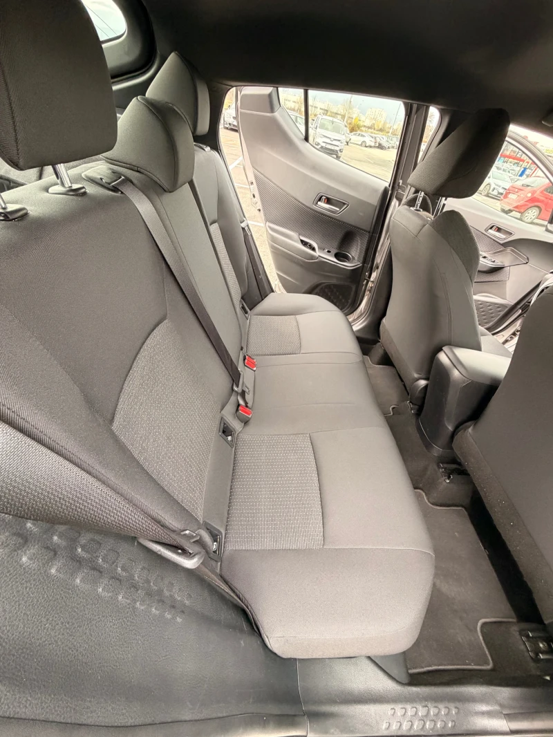 Toyota C-HR, снимка 10 - Автомобили и джипове - 52506444