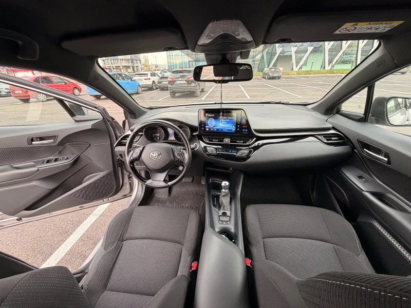 Toyota C-HR, снимка 9 - Автомобили и джипове - 52506444