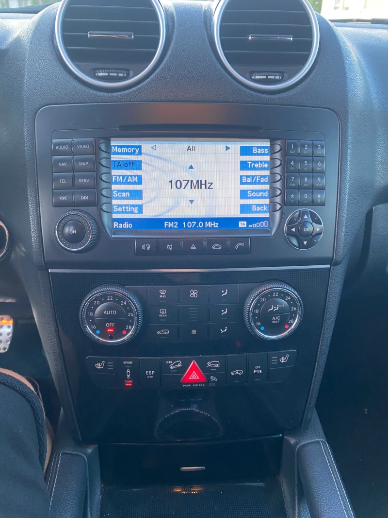 Mercedes-Benz ML 320, снимка 8 - Автомобили и джипове - 53124756