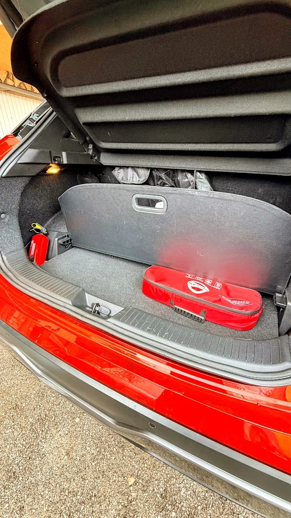 Nissan Qashqai - Tekna+ , Mild Hybrid | Масаж & Bose, снимка 13 - Автомобили и джипове - 54014685