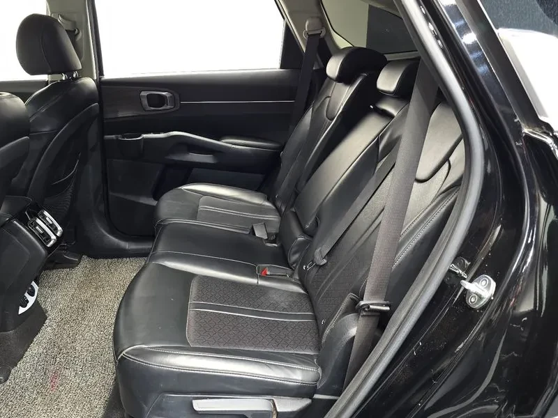 Kia Sorento 2.2 CRDI 4WD - САМО 30% АВАНС, снимка 11 - Автомобили и джипове - 56018247