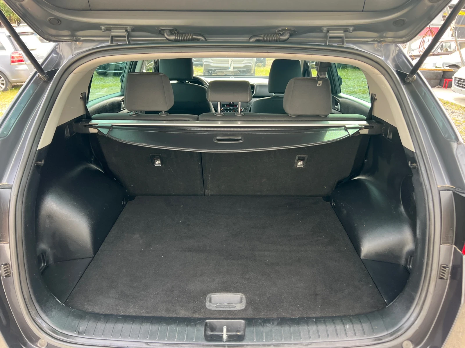 Kia Sportage 1.7CRDi Euro6B/ Navi/ LED - изображение 9