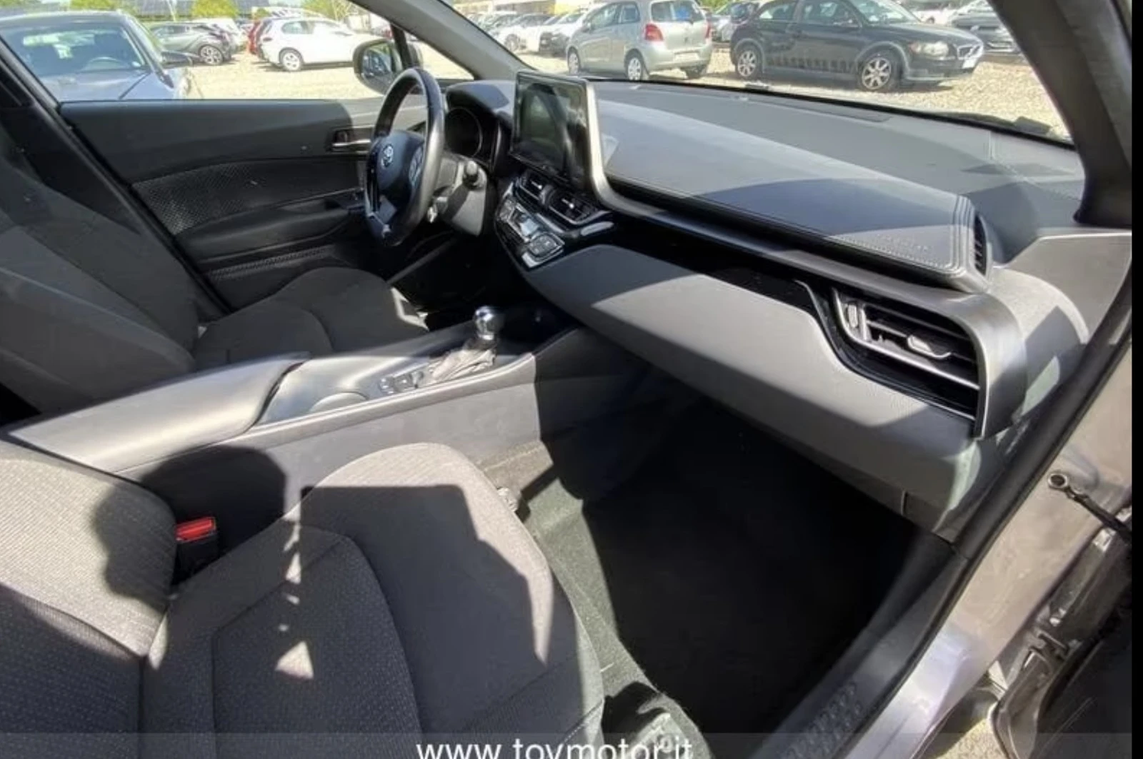 Toyota C-HR  - изображение 6