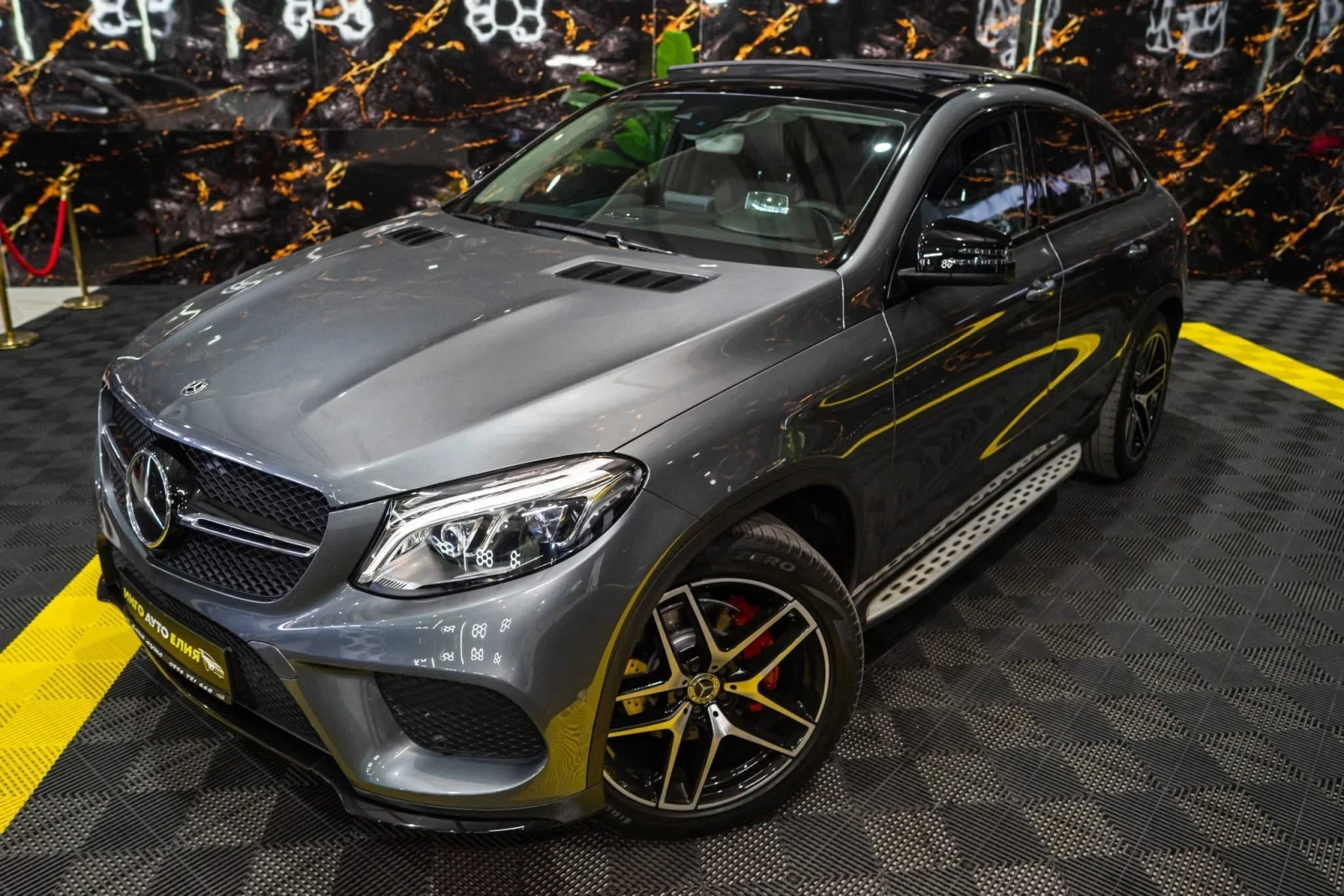 Mercedes-Benz GLE 350 D 4MATIC FULL AMG LINE ПАНО H&K ЛИЗИНГ 100%, снимка 5 - Автомобили и джипове - 53896888
