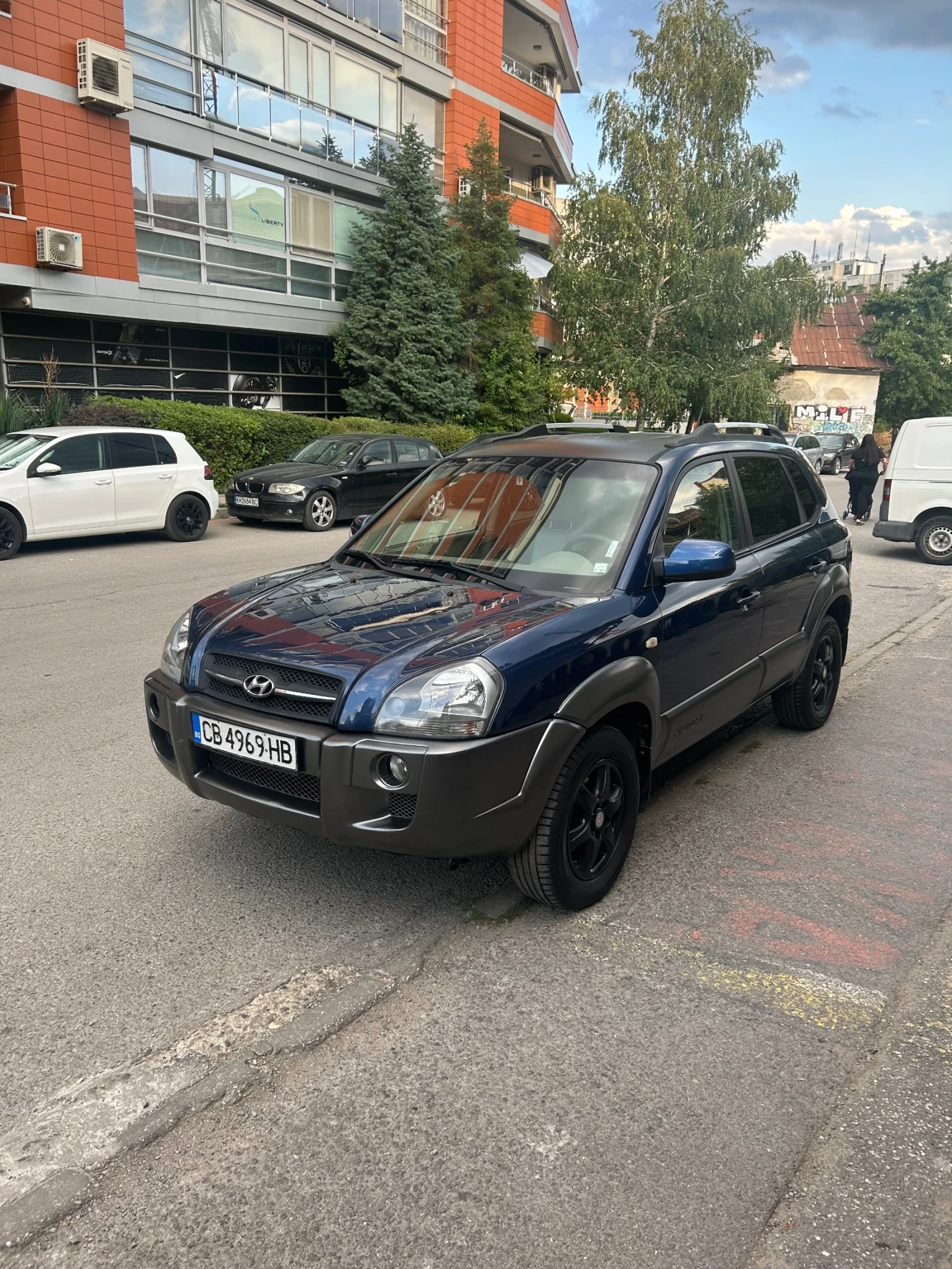 Hyundai Tucson 2.0 CRDI Avtomat 4x4, снимка 10 - Автомобили и джипове - 54272471