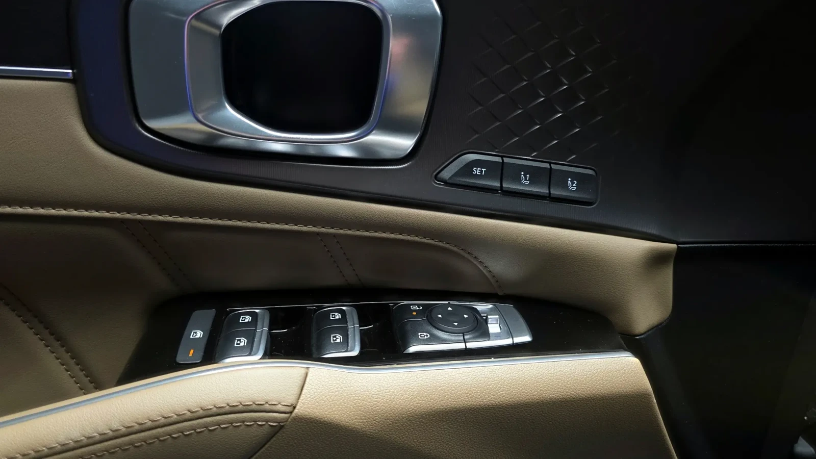 Kia Sorento 2024* NOBLESSE* КРАЙНА ЦЕНА, снимка 14 - Автомобили и джипове - 54378230