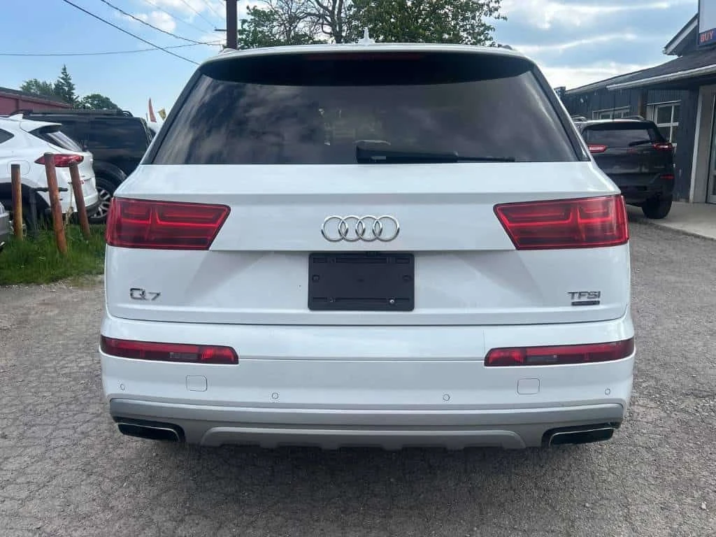 Audi Q7 3.0T Komfort / CAMERA / ПОДГРЕВИ / , снимка 4 - Автомобили и джипове - 54628170
