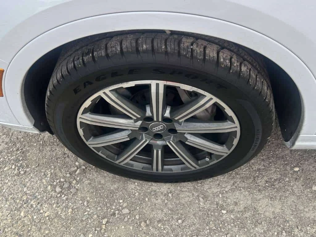 Audi Q7 3.0T Komfort / CAMERA / ПОДГРЕВИ / , снимка 7 - Автомобили и джипове - 54628170