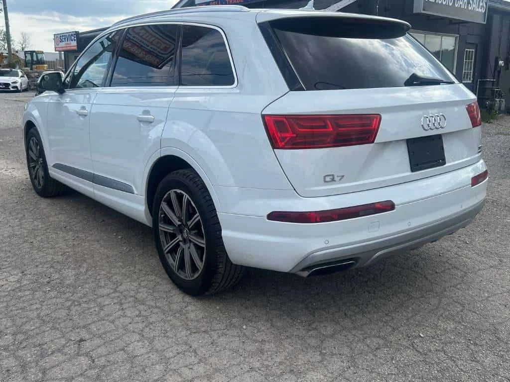 Audi Q7 3.0T Komfort / CAMERA / ПОДГРЕВИ / , снимка 12 - Автомобили и джипове - 54628170