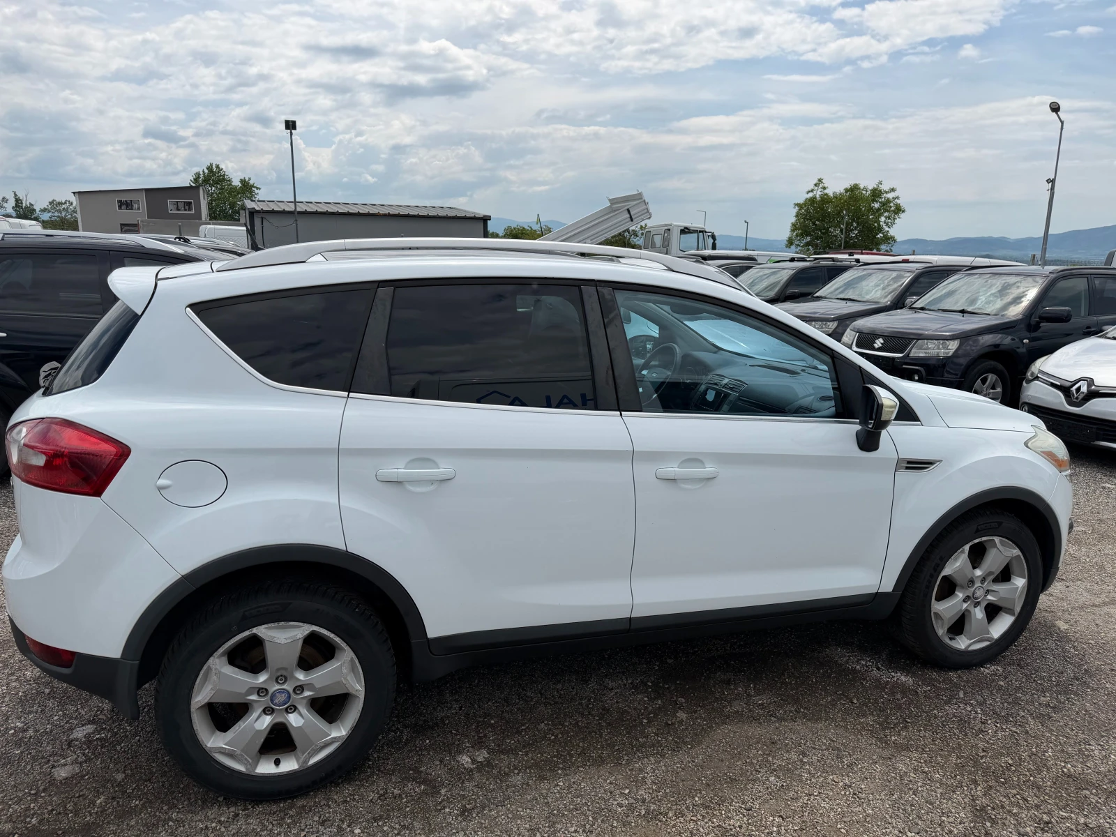 Ford Kuga 2.0, снимка 5 - Автомобили и джипове - 55003712