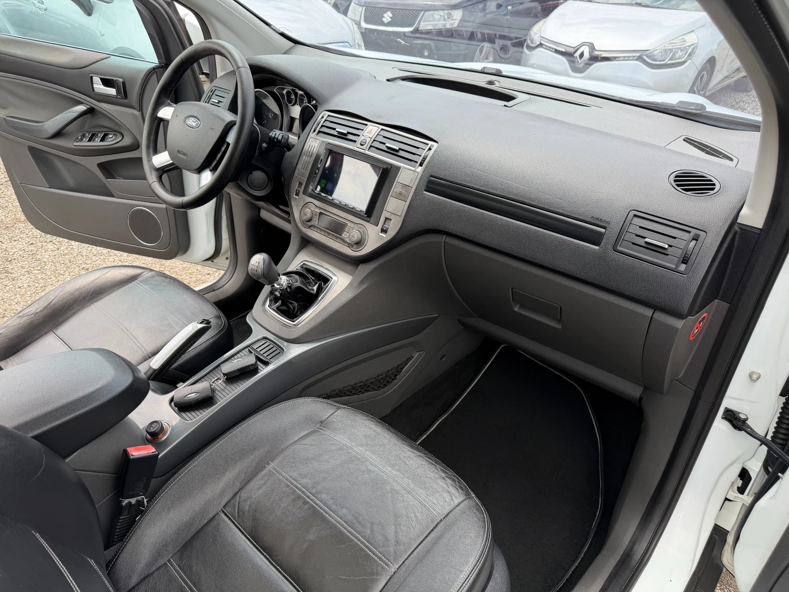 Ford Kuga 2.0, снимка 15 - Автомобили и джипове - 55003712