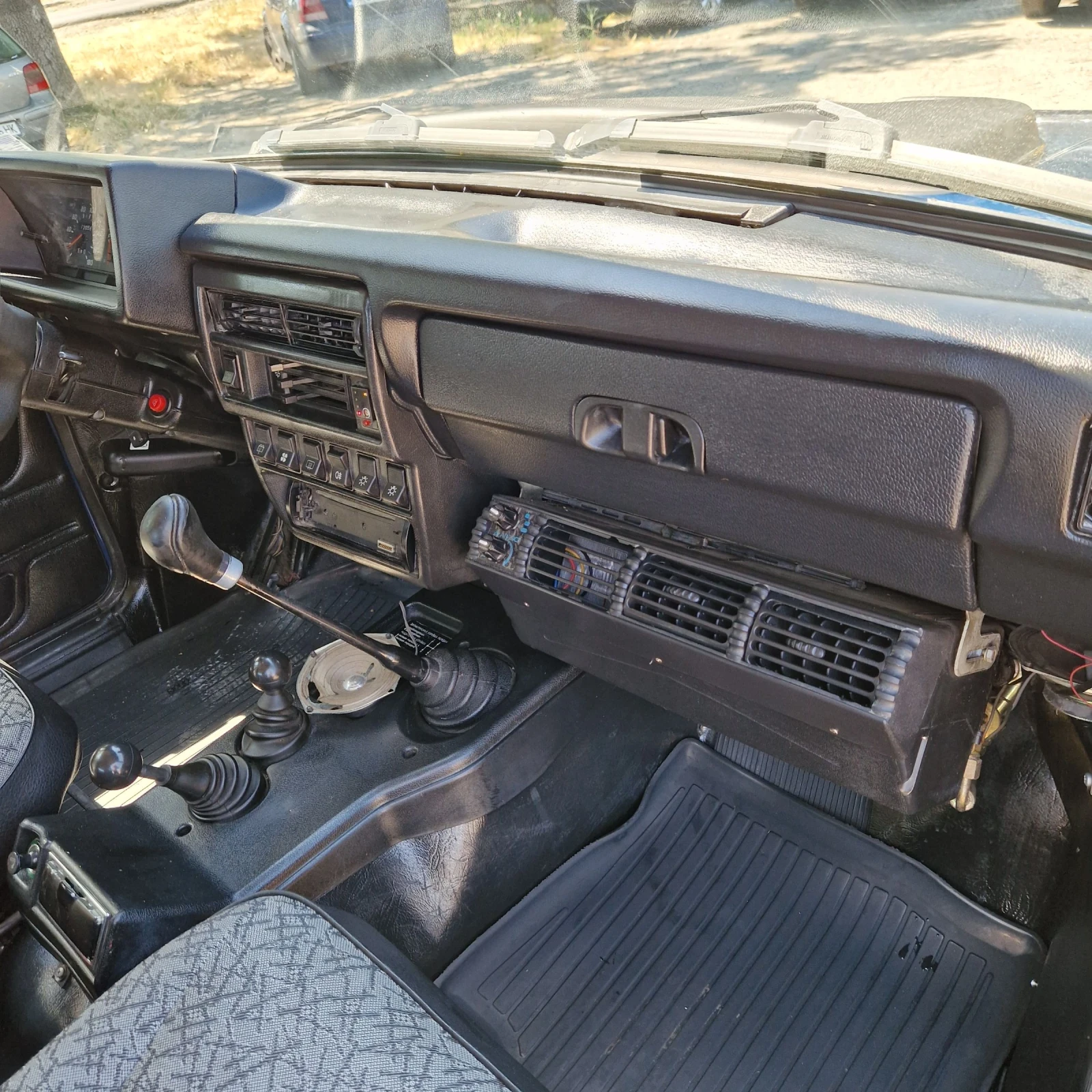 Lada Niva 1.7i КЛИМАТИК , снимка 14 - Автомобили и джипове - 55043534