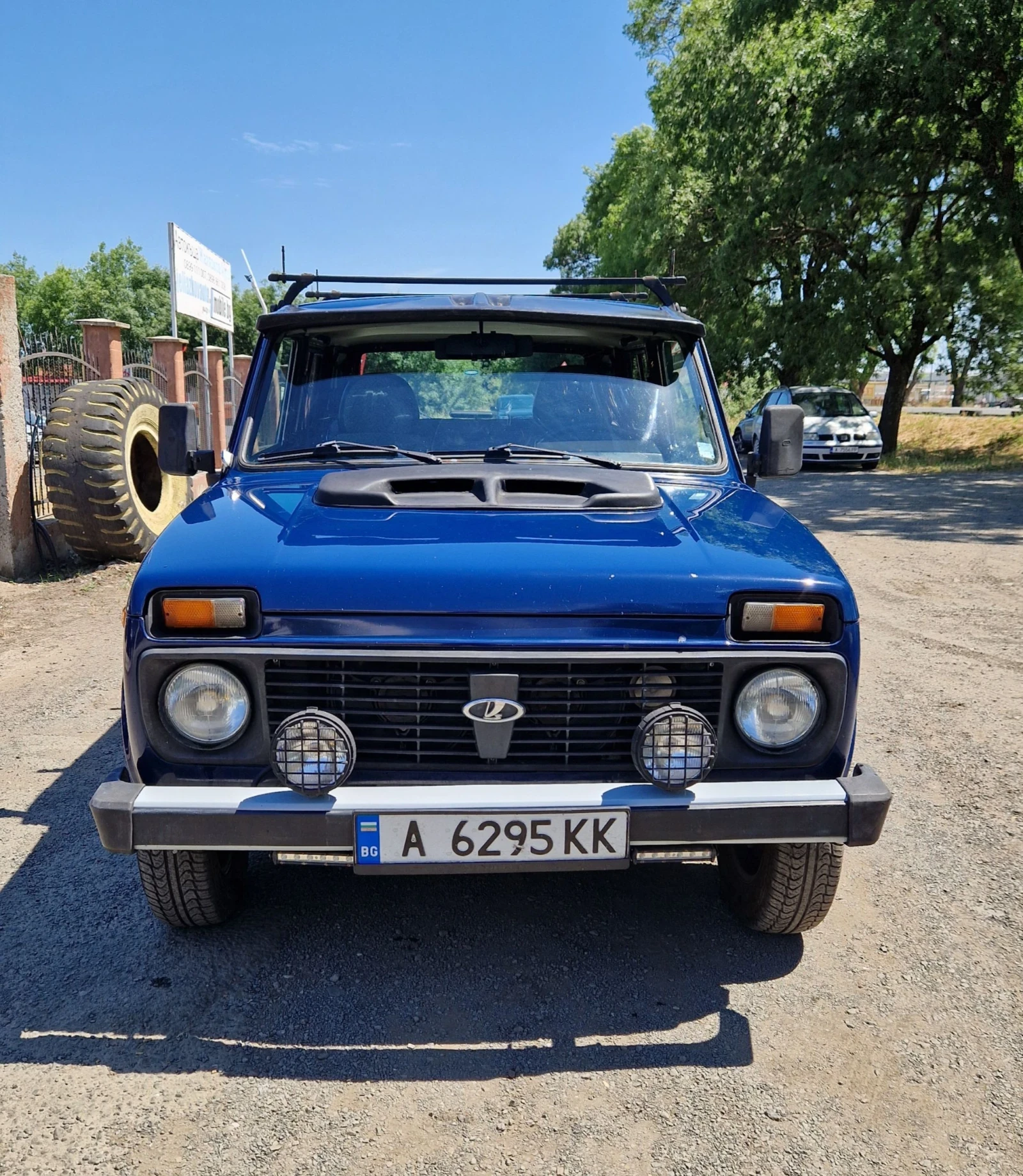 Lada Niva 1.7i КЛИМАТИК , снимка 2 - Автомобили и джипове - 55043534