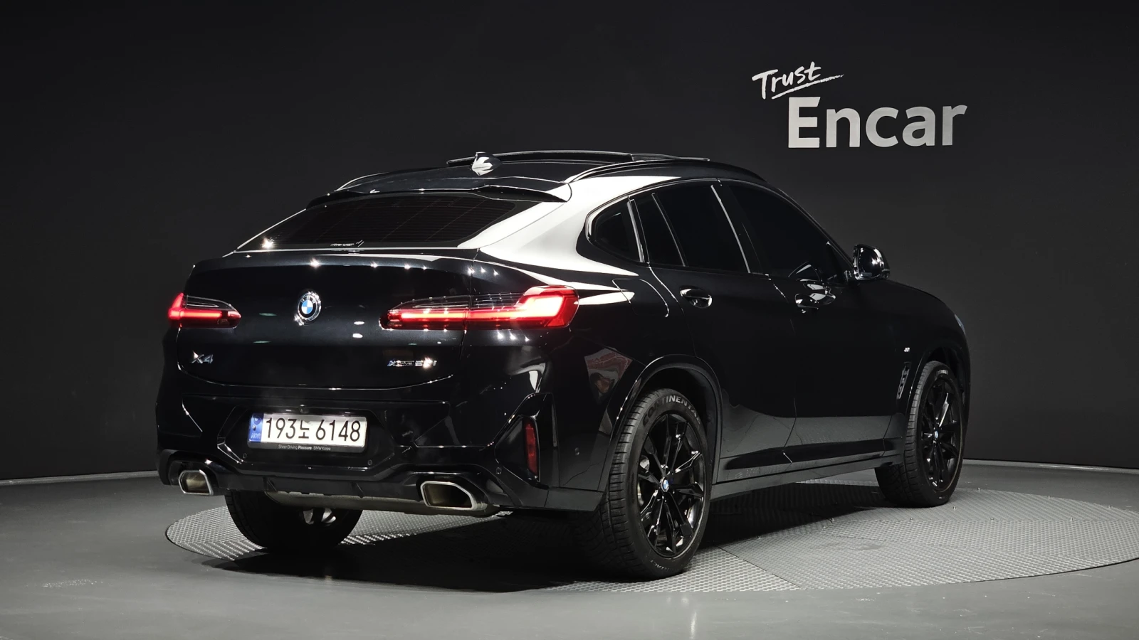 BMW X4 xDrive20i* 360* BLIND SPOT* HUD* ЛЮК* КРАЙНА ЦЕНА, снимка 2 - Автомобили и джипове - 55236692