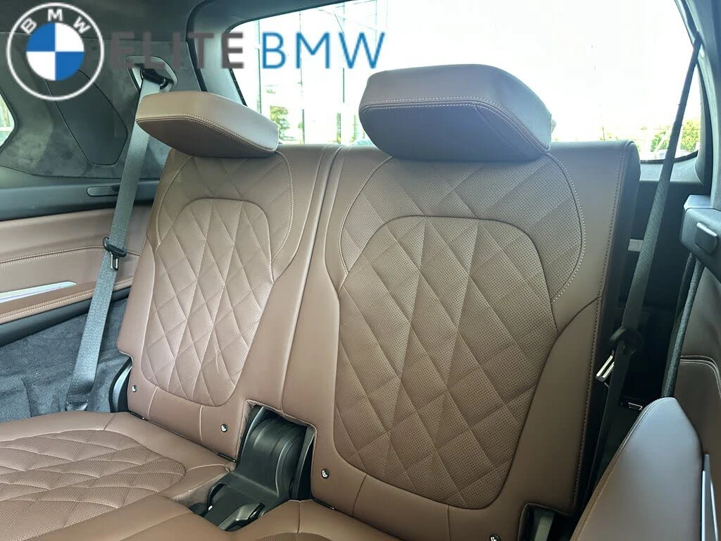 BMW X7 xDrive40i/M sport/ВЪЗДУХ/ПАНО/360/HUD/HARMAN/ADAP/, снимка 17 - Автомобили и джипове - 55941045