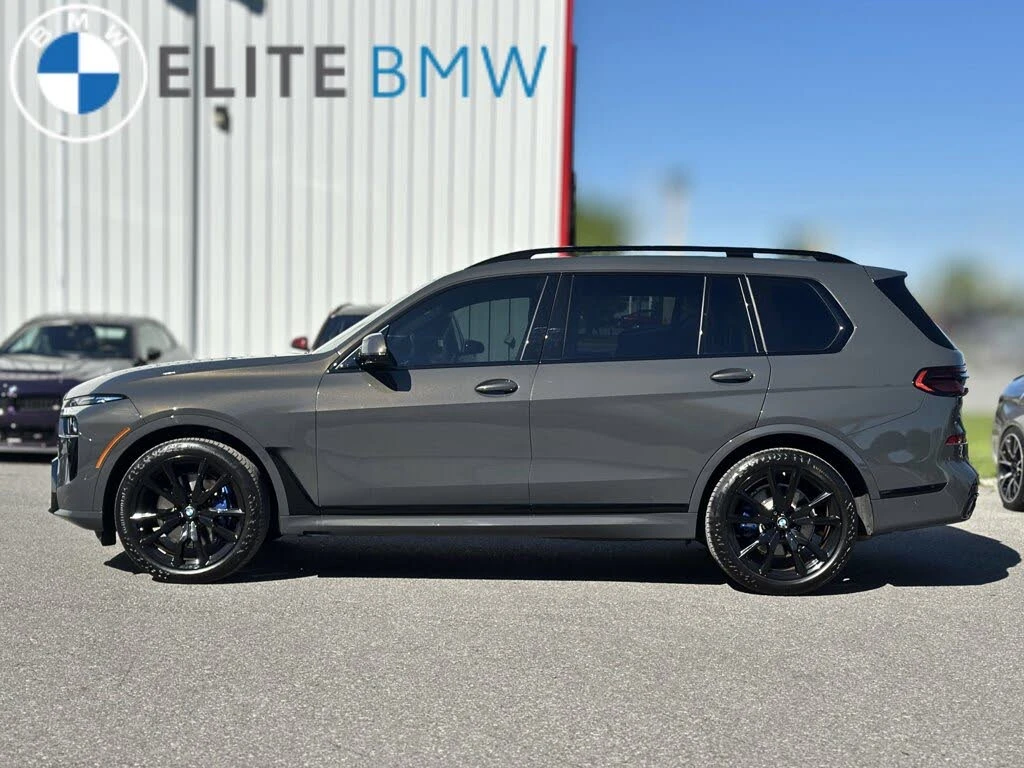 BMW X7 xDrive40i/M sport/ВЪЗДУХ/ПАНО/360/HUD/HARMAN/ADAP/, снимка 3 - Автомобили и джипове - 55941045