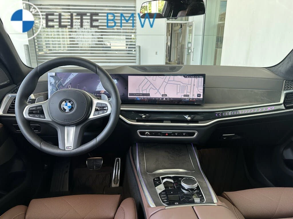 BMW X7 xDrive40i/M sport/ВЪЗДУХ/ПАНО/360/HUD/HARMAN/ADAP/, снимка 8 - Автомобили и джипове - 55941045