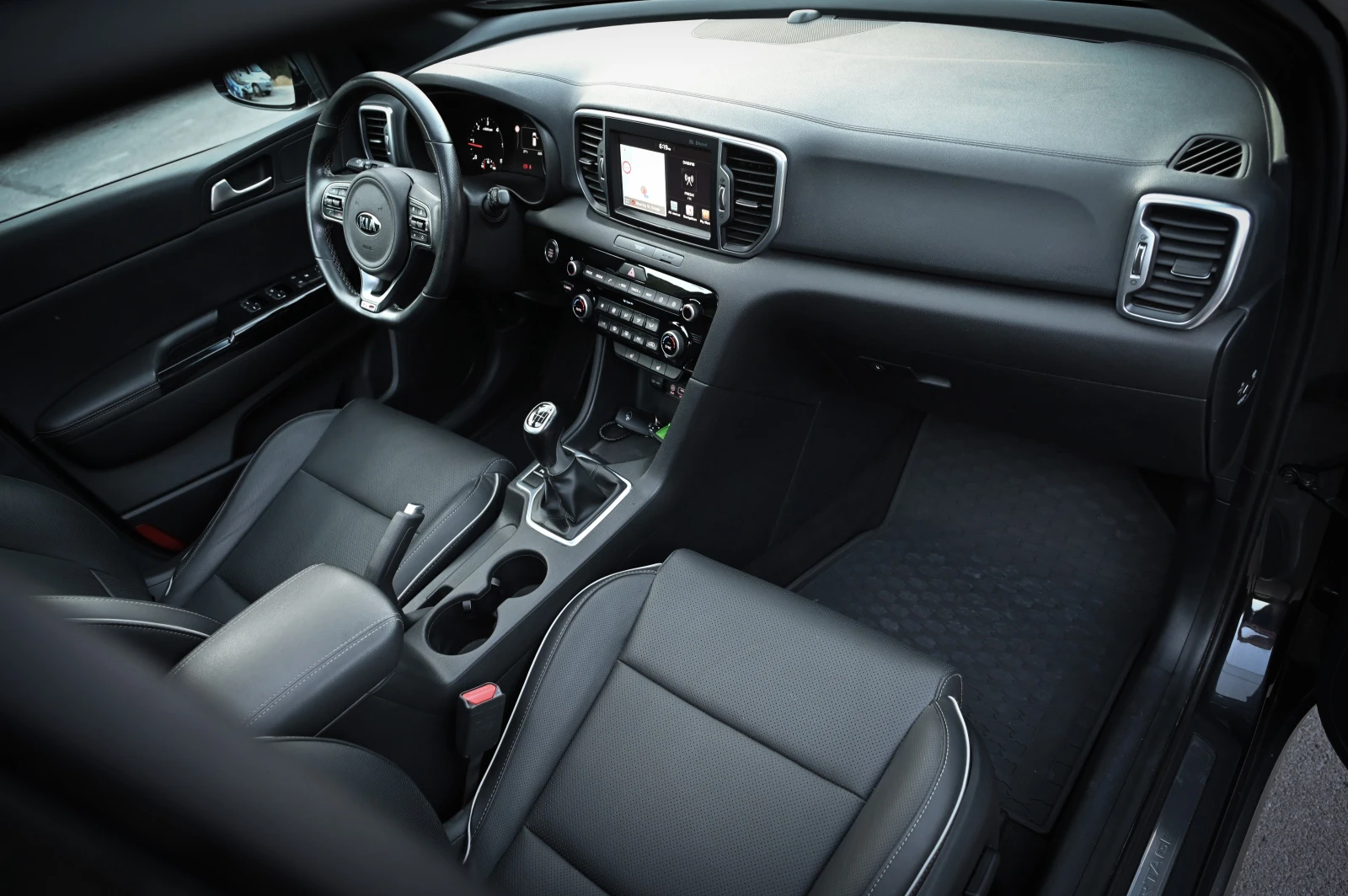 Kia Sportage 2.0CRDI/4x4/ GT-line, снимка 11 - Автомобили и джипове - 56001725