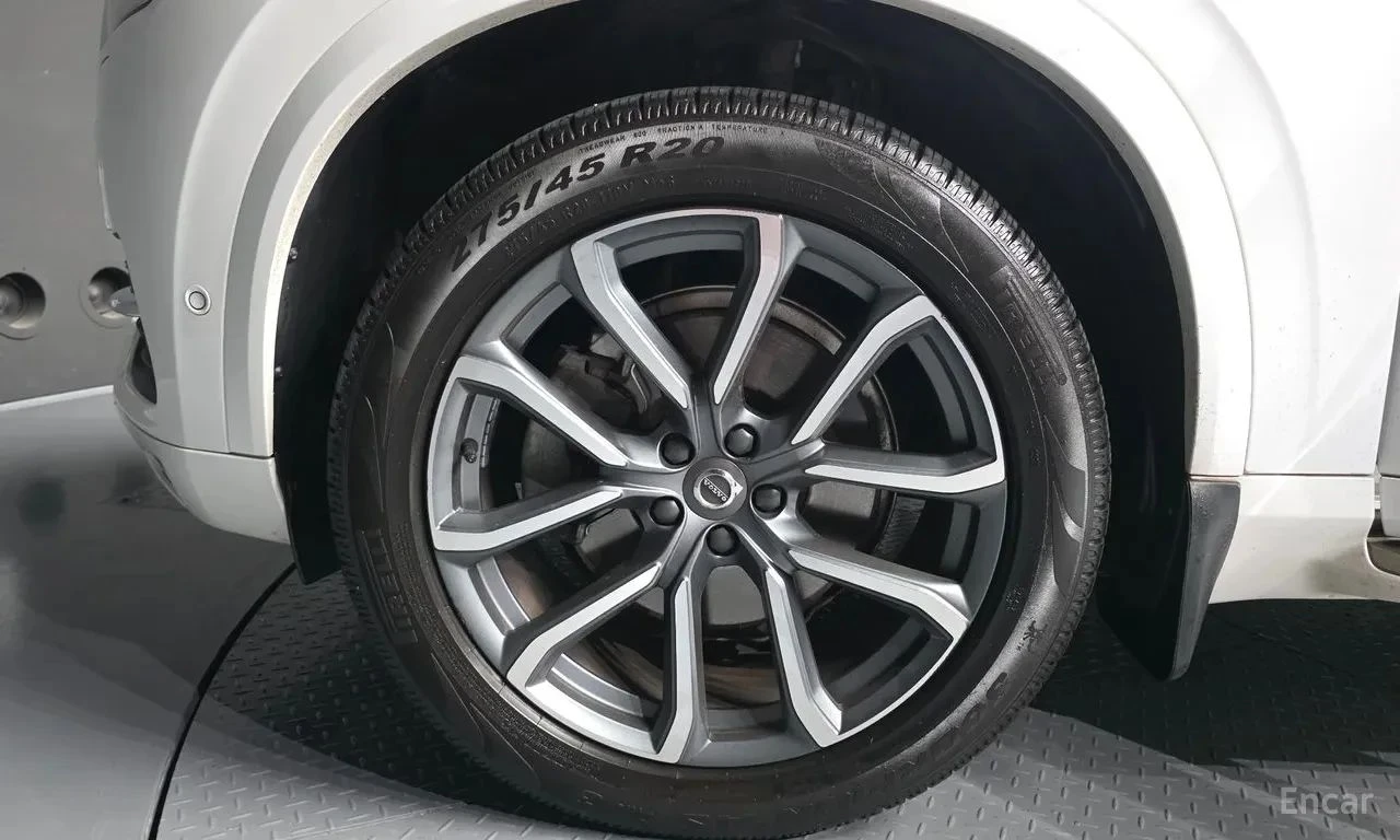 Volvo Xc90, снимка 3 - Автомобили и джипове - 56706079