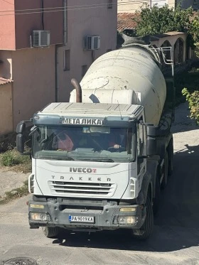  Iveco Trakker