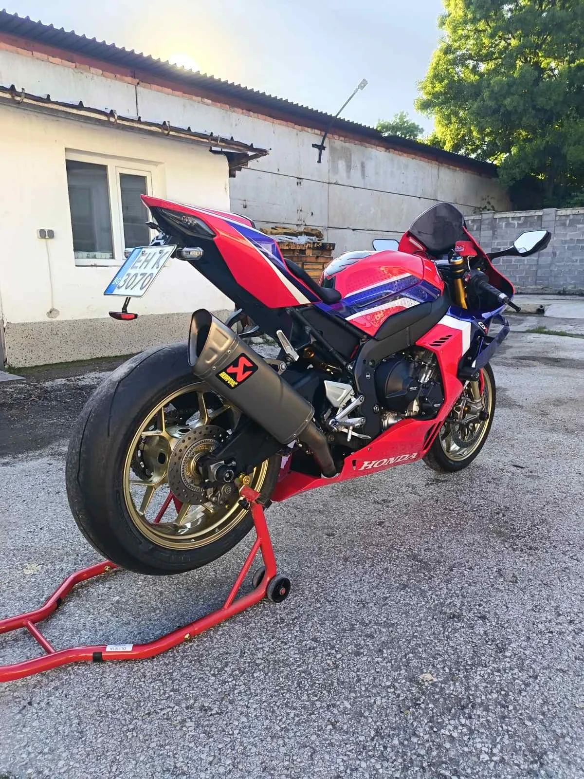 Honda Cbr Honda CBR 1000RR-R SP - изображение 4