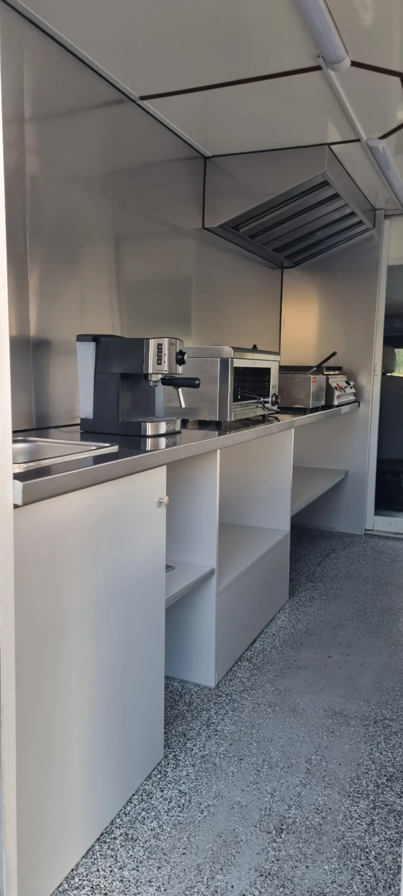 Кемпер Renault СКАРА-БИРА , снимка 7 - Каравани и кемпери - 52238779