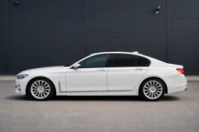 BMW 750 xDrive | В Гаранция | Full Екстри, снимка 9