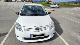 Toyota Auris, снимка 6