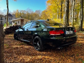 BMW 330 Xi ръчка 272hp, снимка 7