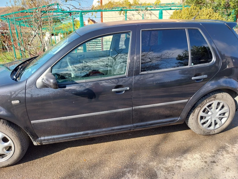 VW Golf, снимка 2 - Автомобили и джипове - 48000187