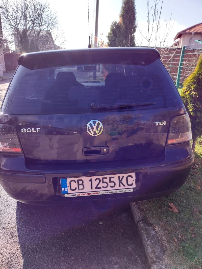 VW Golf, снимка 1 - Автомобили и джипове - 48000187