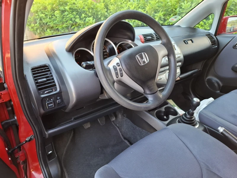 Honda Jazz 1.4i ПЕРФЕКТНА! КАТО НОВА! КЛИМАТРОНИК!, снимка 14 - Автомобили и джипове - 50568056
