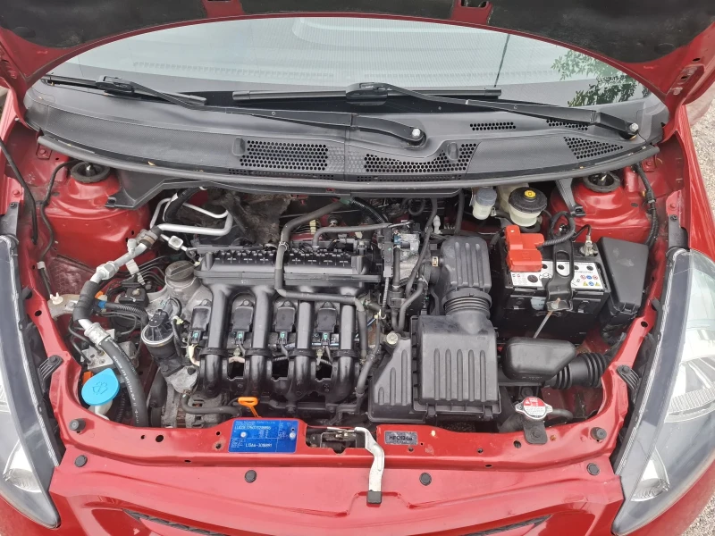 Honda Jazz 1.4i ПЕРФЕКТНА! КАТО НОВА! КЛИМАТРОНИК!, снимка 17 - Автомобили и джипове - 50568056