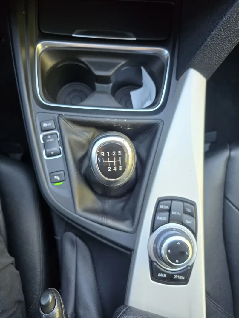 BMW 3gt 318D/SPORT/NAVI, снимка 14 - Автомобили и джипове - 53165098