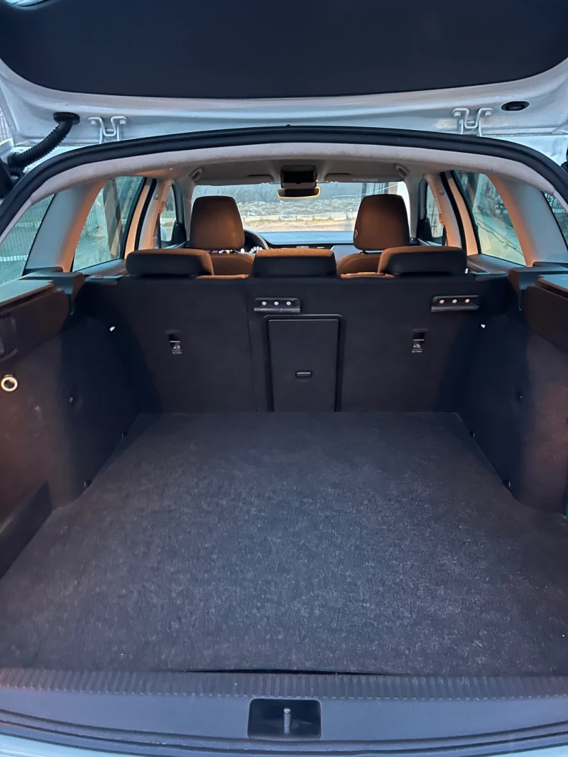 Skoda Octavia Skoda Octavia (комби) CNC 1.5, снимка 8 - Автомобили и джипове - 53180532