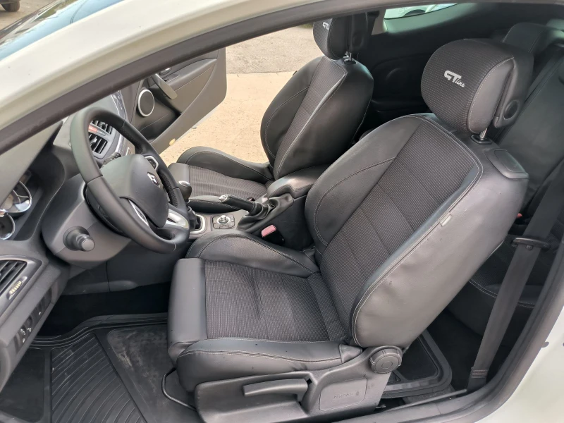 Renault Megane 1.4i-GT-Line-Euro-5A-6sk-Navi - 7700 лв. - 94598936 | Car24.bg