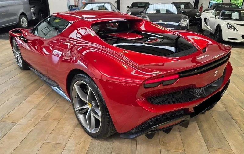 Ferrari 296GTB, снимка 2 - Автомобили и джипове - 55250917