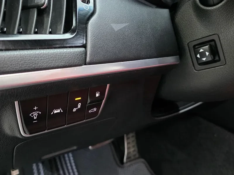 Kia Stinger 3.3 AWD GT - САМО 30% АВАНС, снимка 14 - Автомобили и джипове - 55998794