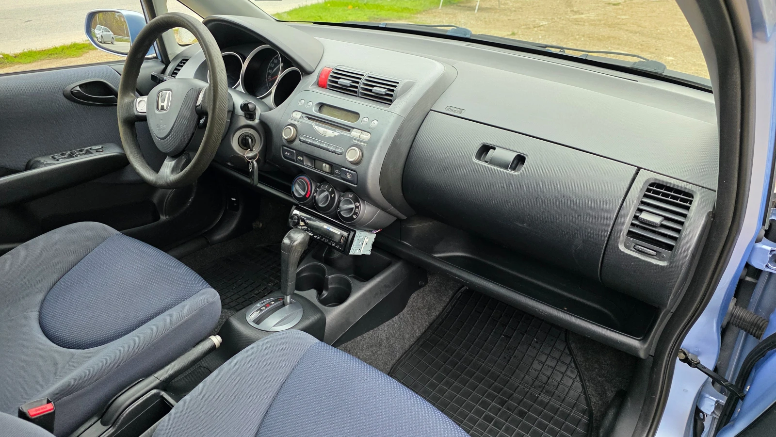 Honda Jazz 1400 - изображение 10