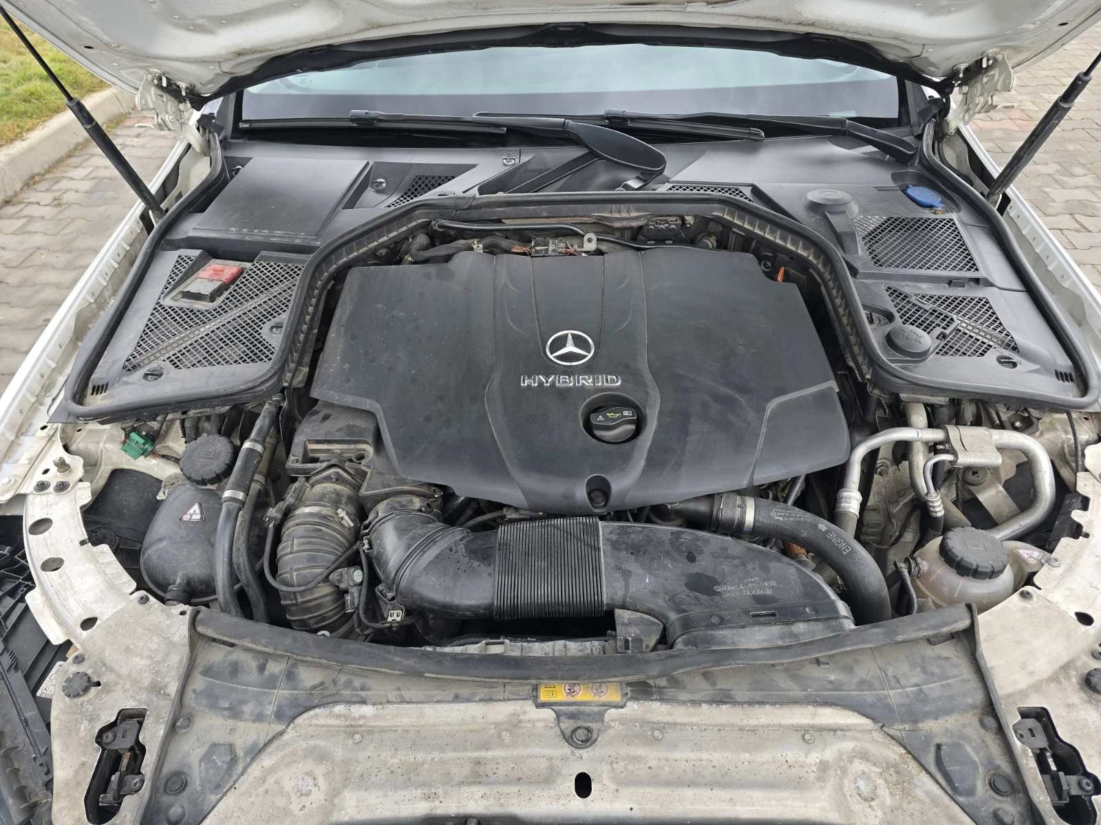 Mercedes-Benz C 300 Hybrid - изображение 7