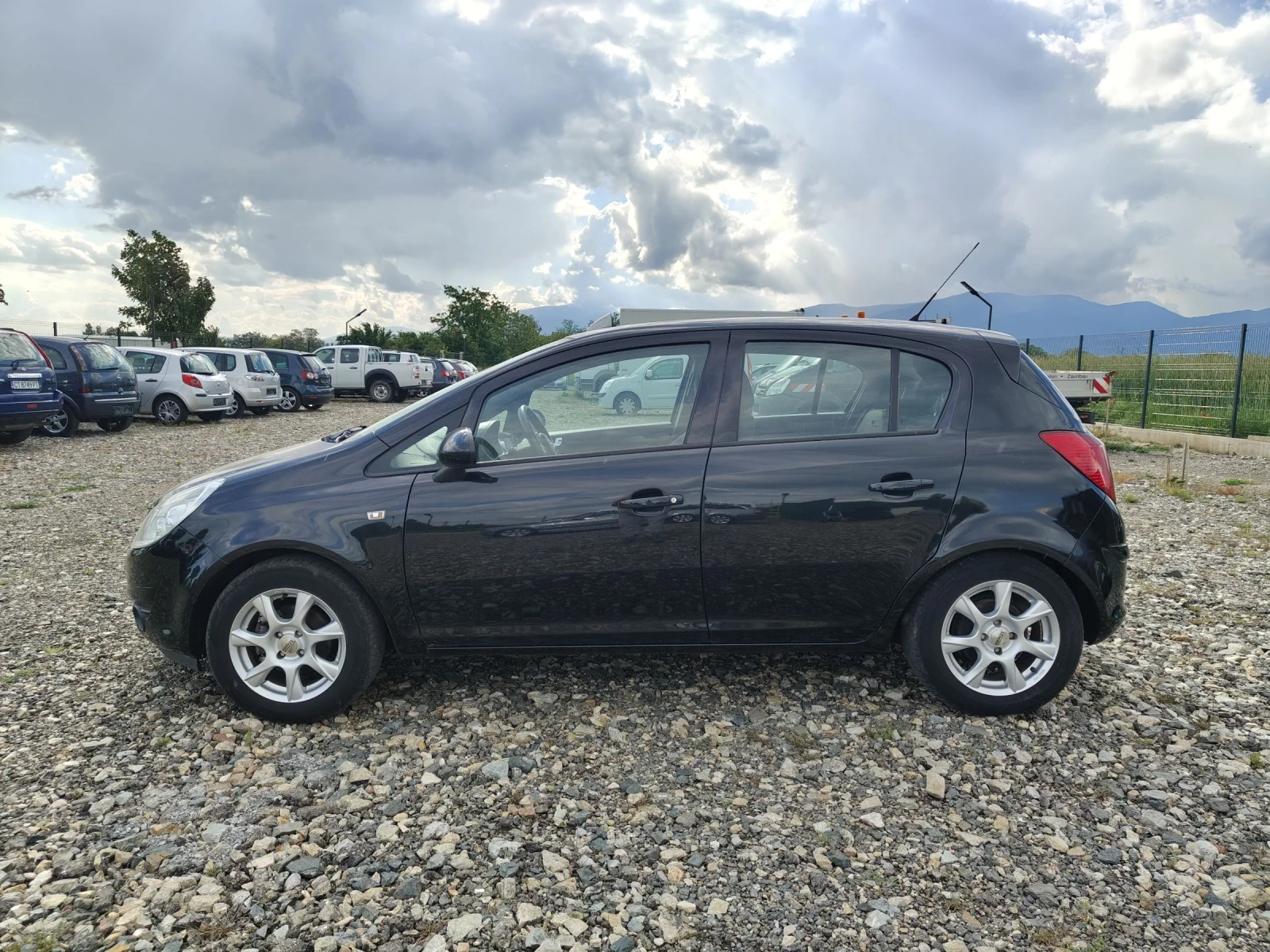 Opel Corsa 1.2i 80, снимка 3 - Автомобили и джипове - 53292483
