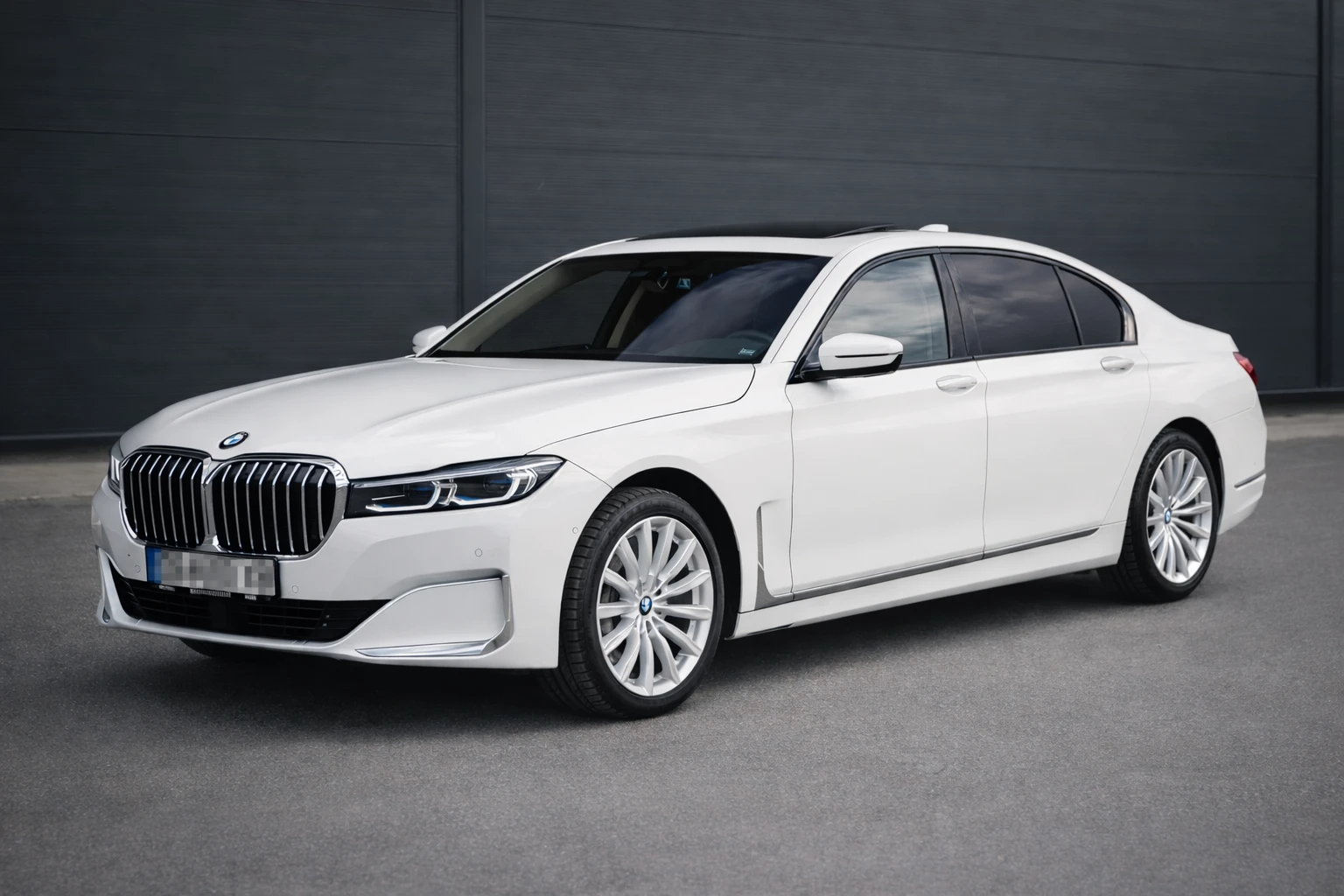 BMW 750 xDrive | � �������� | Full ������ | Mobile.bg � ����������� 2