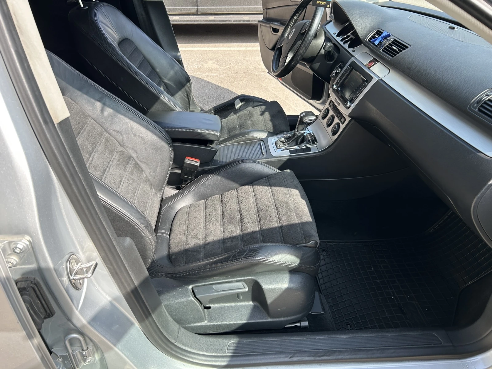 VW Passat 2.0 TDI, снимка 6 - Автомобили и джипове - 53763407