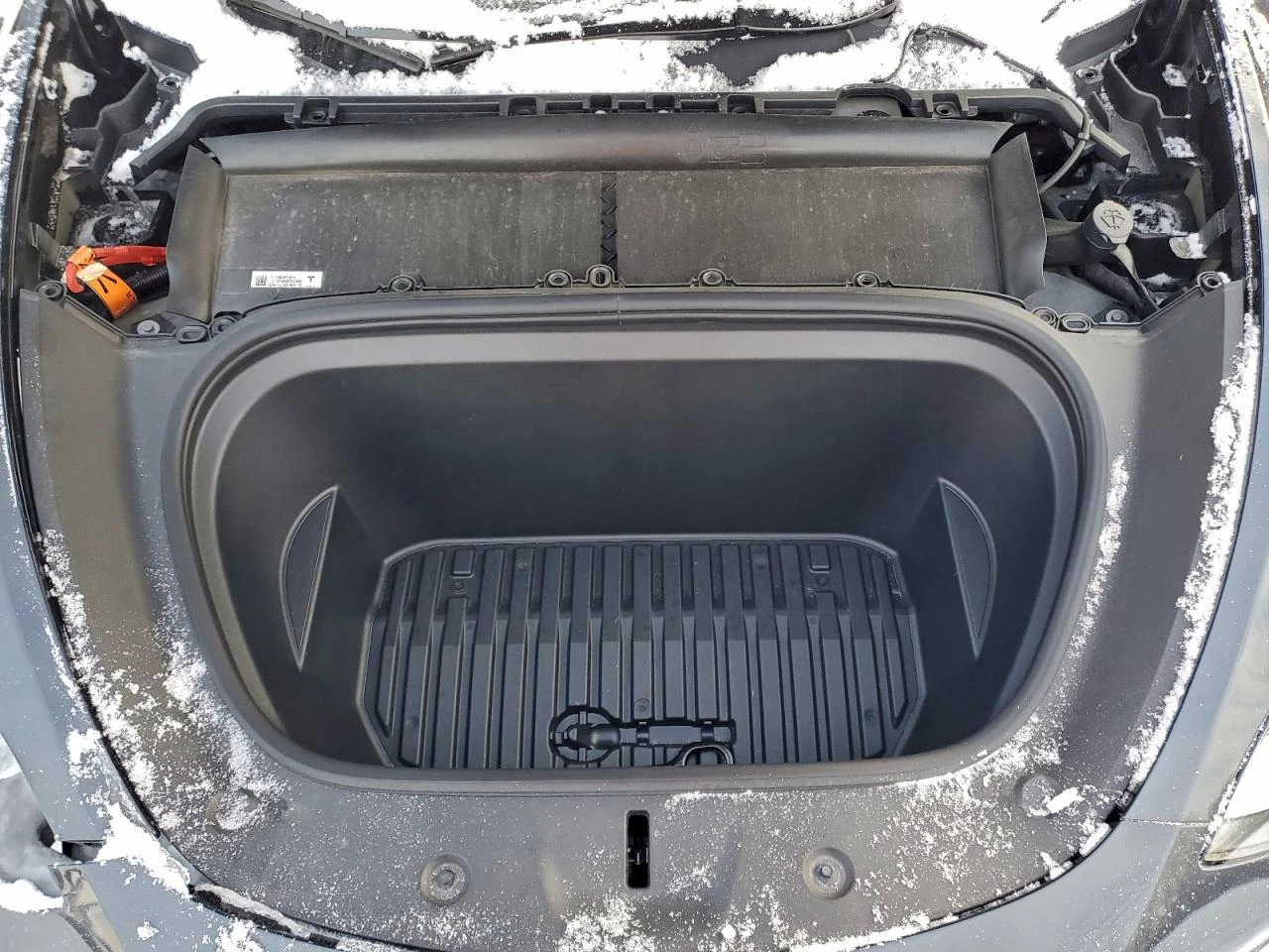 Tesla Model Y Long Range AWD 425кс, снимка 12 - Автомобили и джипове - 53903374