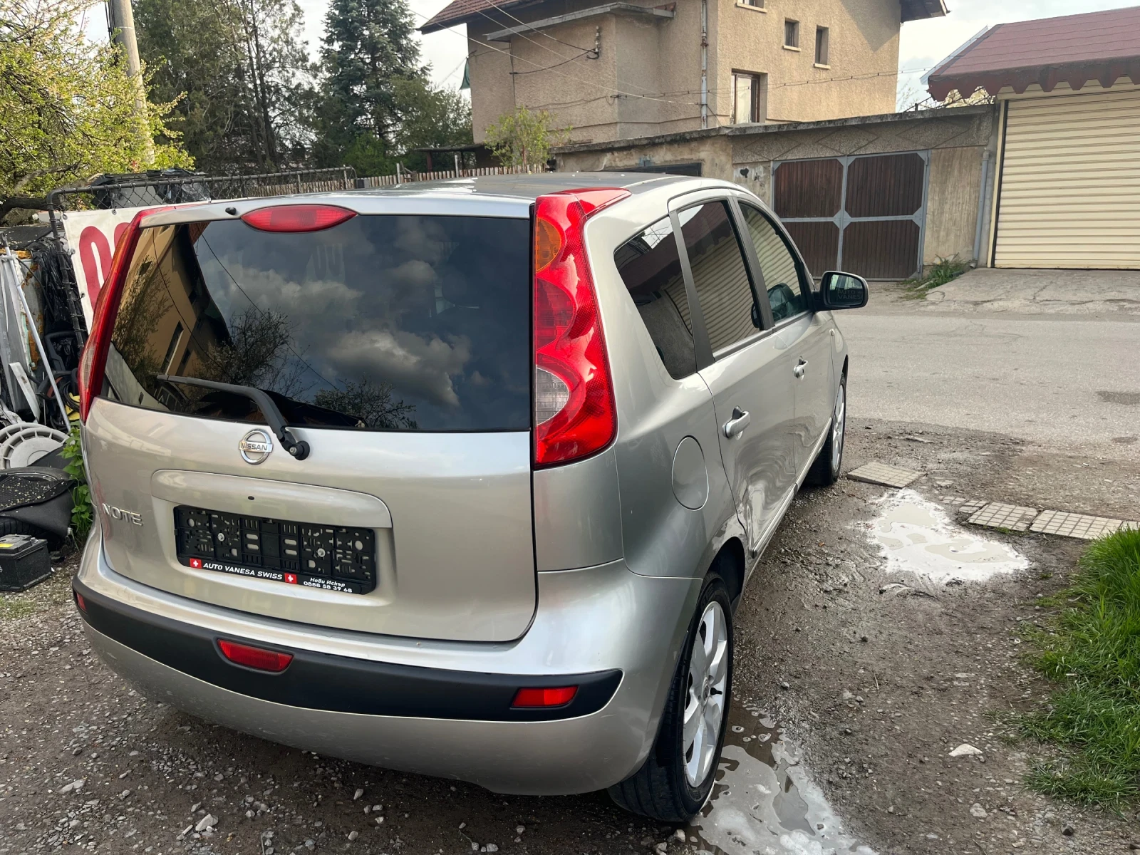 Nissan Note 1.6i - Automatic - KEYLESS , снимка 5 - Автомобили и джипове - 54219925