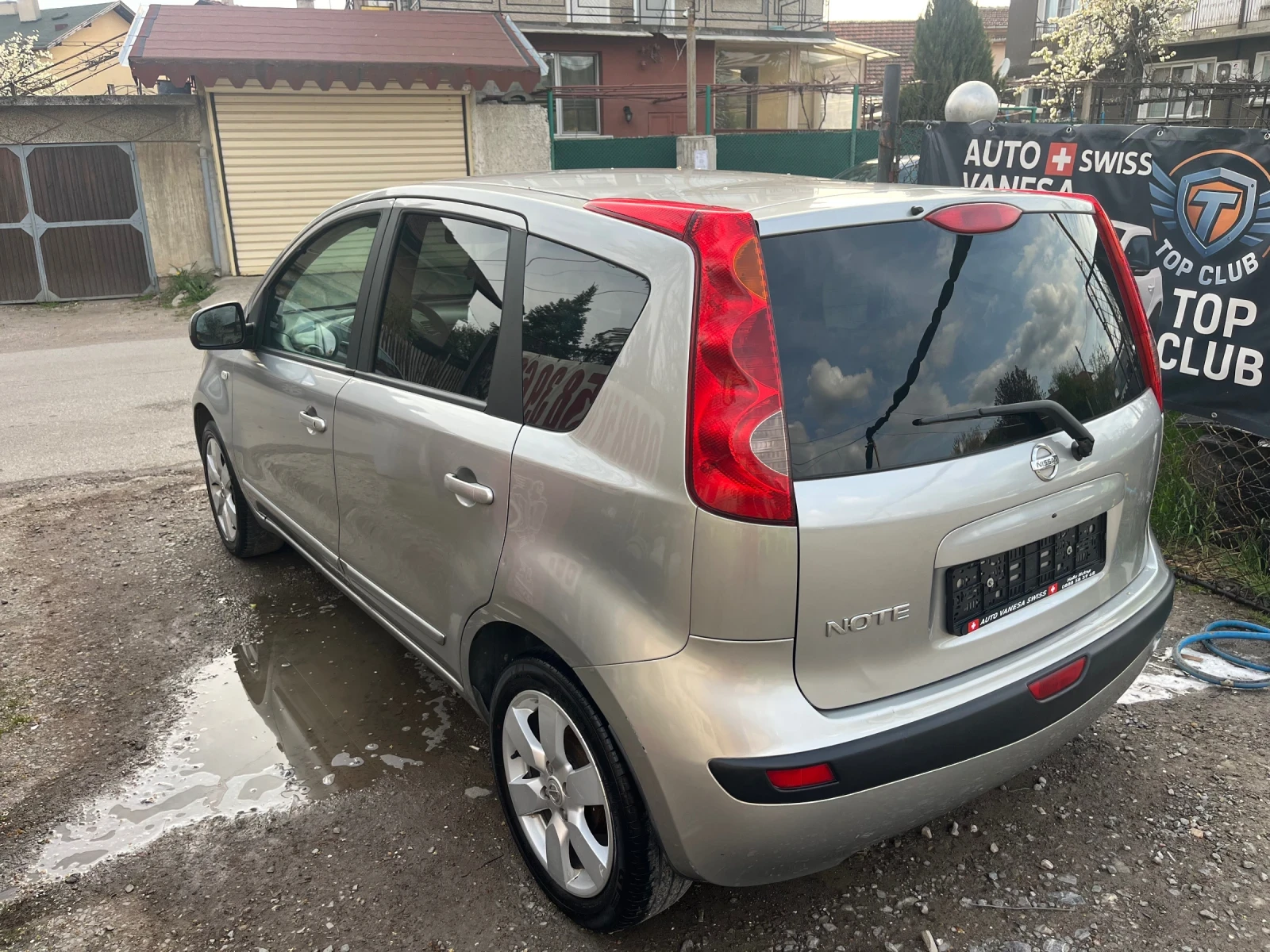 Nissan Note 1.6i - Automatic - KEYLESS , снимка 3 - Автомобили и джипове - 54219925