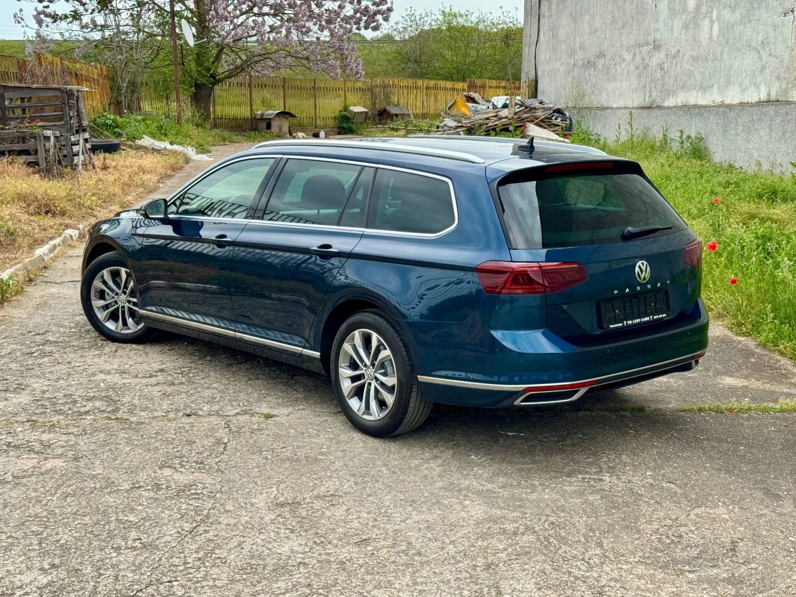 VW Passat 2.0TDI FACELIFT HIGHLINE IQ-LIGHT VIRTUAL, снимка 2 - Автомобили и джипове - 54478907